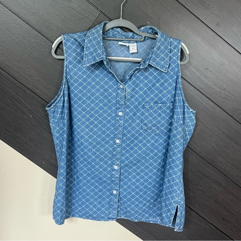 Cherokee Denim Star‎ Patterned Sleeveless Button Down